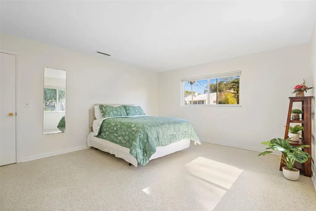 353 Lake Crescent Drive Debary FL 32713