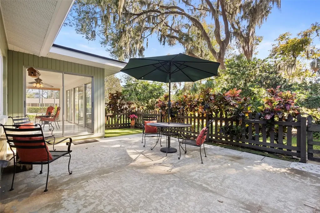353 Lake Crescent Drive Debary FL 32713