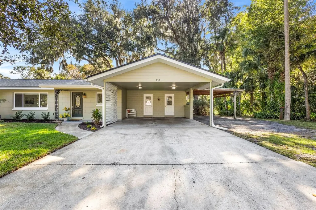 353 Lake Crescent Drive Debary FL 32713