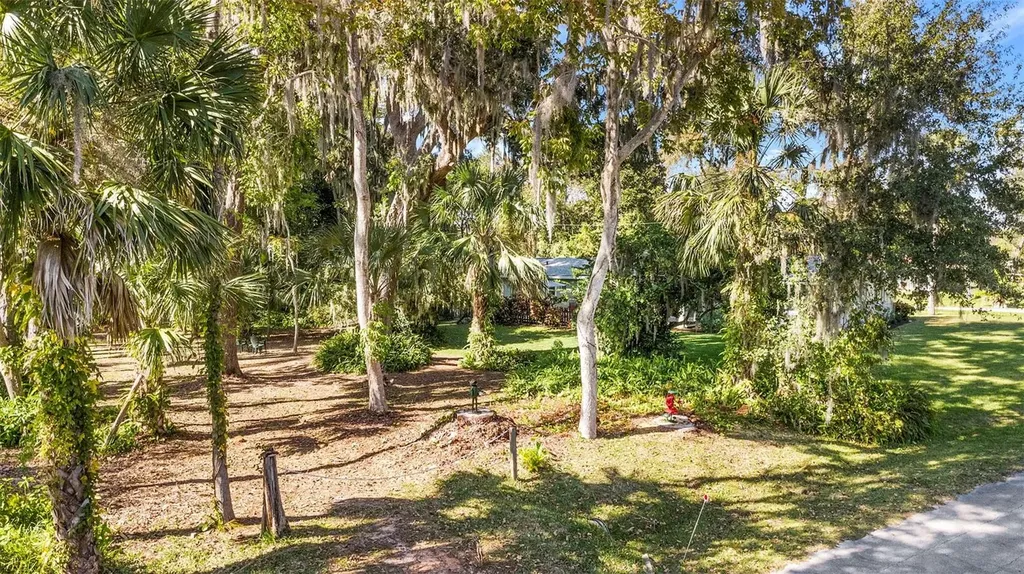353 Lake Crescent Drive Debary FL 32713