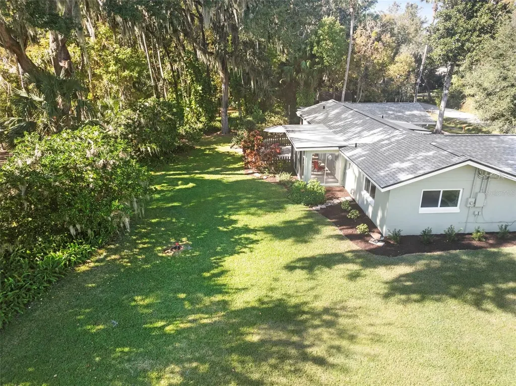 353 Lake Crescent Drive Debary FL 32713