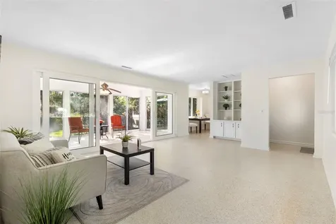 353 Lake Crescent Drive Debary FL 32713