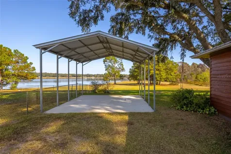 7915 Breezy Point Road W Melrose FL 32666