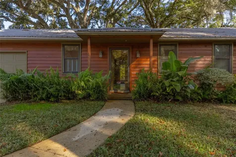 7915 Breezy Point Road W Melrose FL 32666