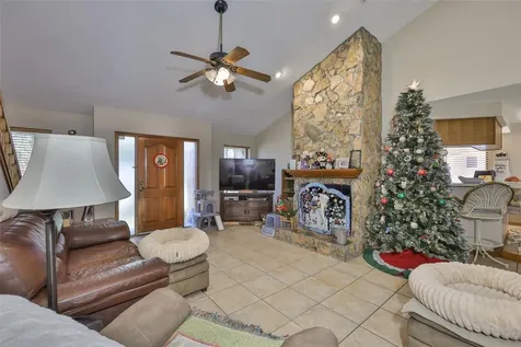 411 SW 12th Street Ruskin FL 33570
