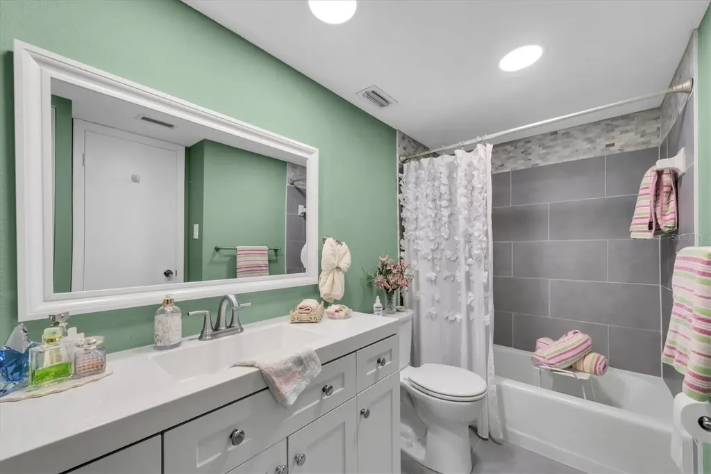 660 Island Way Clearwater Beach FL 33767