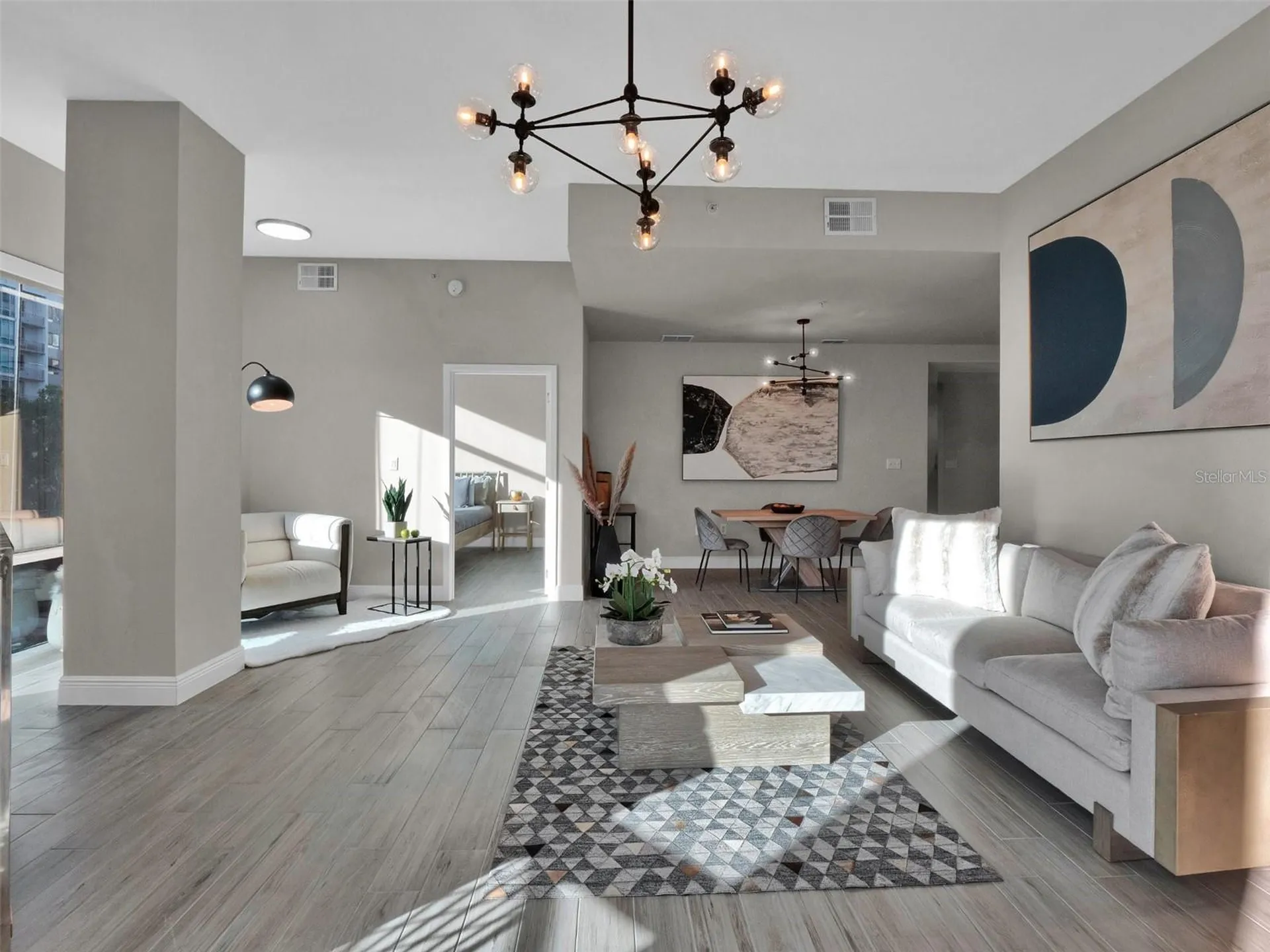 525 E Jackson Street Orlando FL 32801