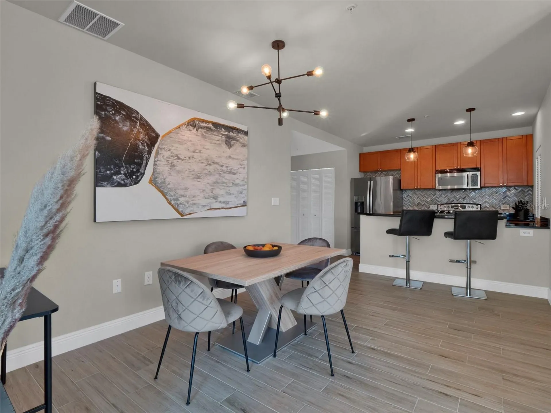 525 E Jackson Street Orlando FL 32801
