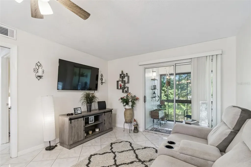 2750 E Bay Drive Largo FL 33771