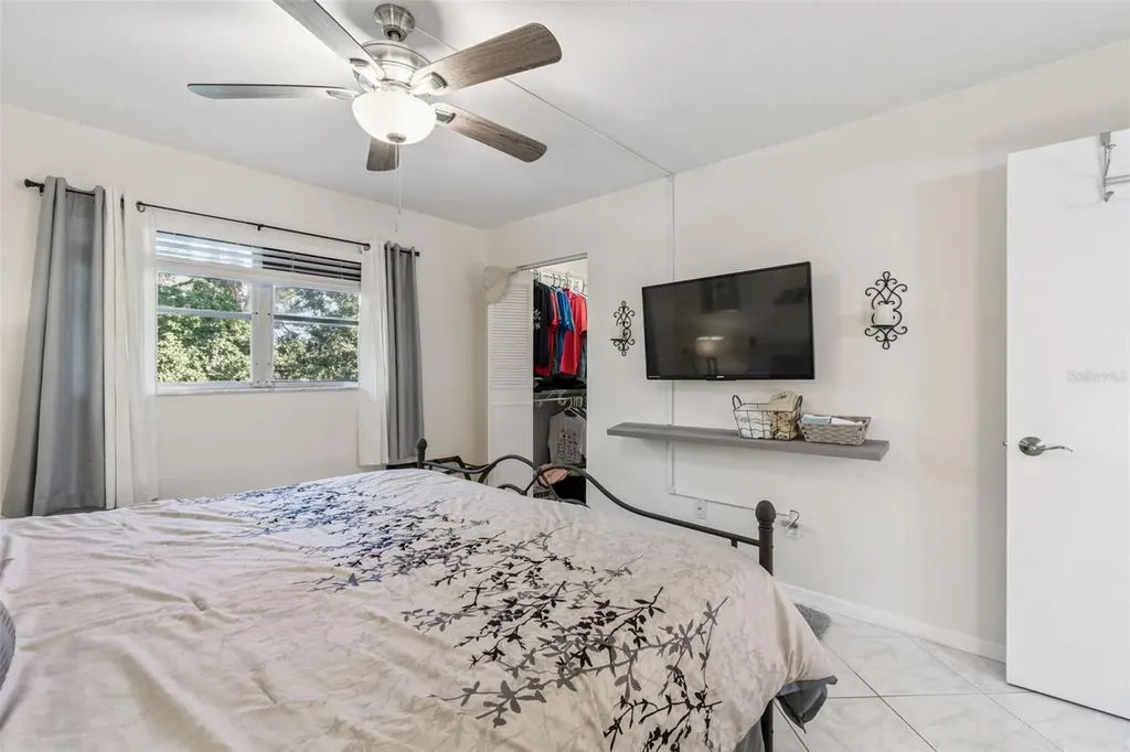 2750 E Bay Drive Largo FL 33771