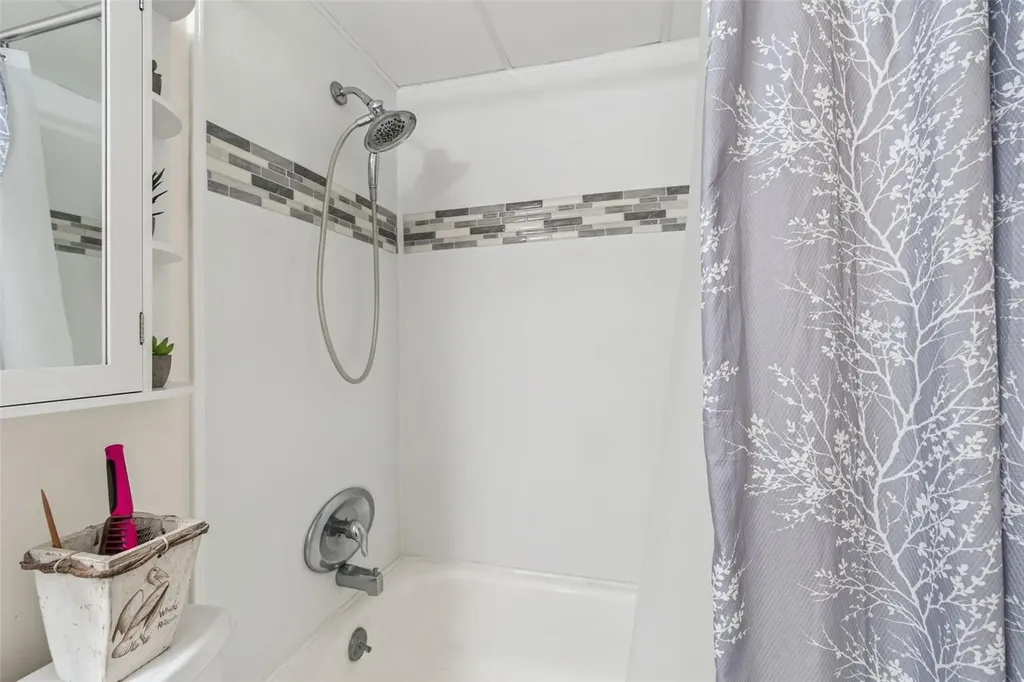 2750 E Bay Drive Largo FL 33771