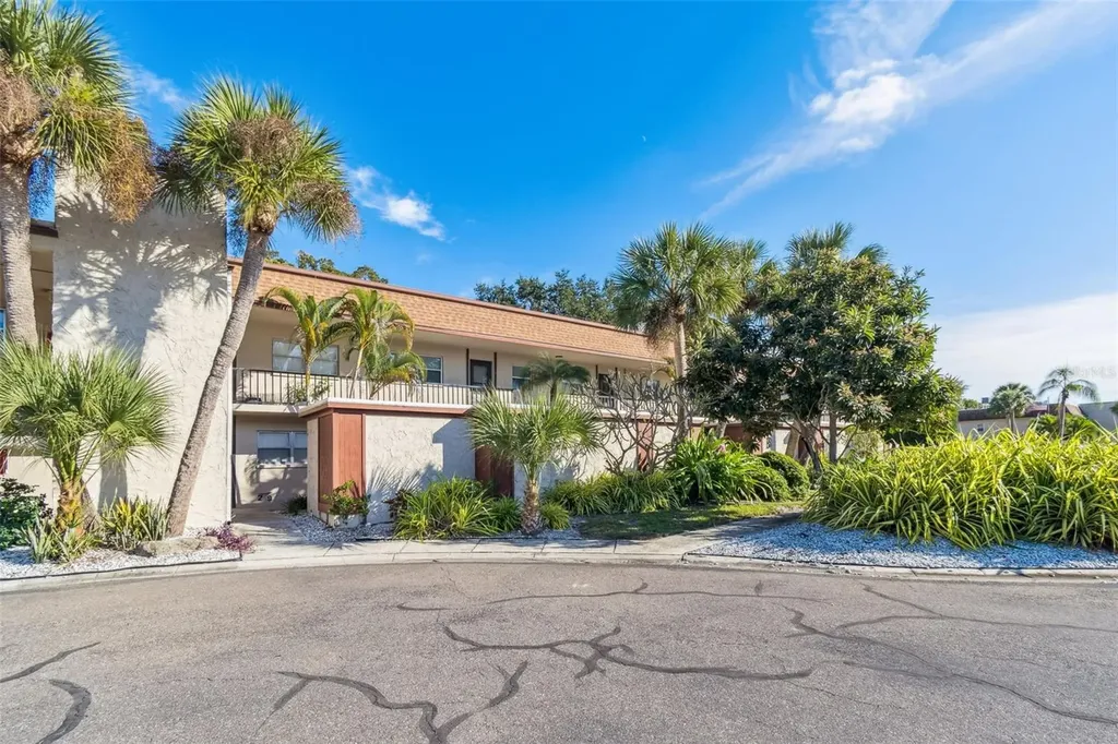 2750 E Bay Drive Largo FL 33771