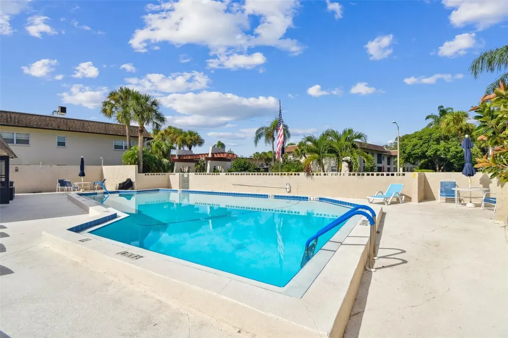 2750 E Bay Drive Largo FL 33771