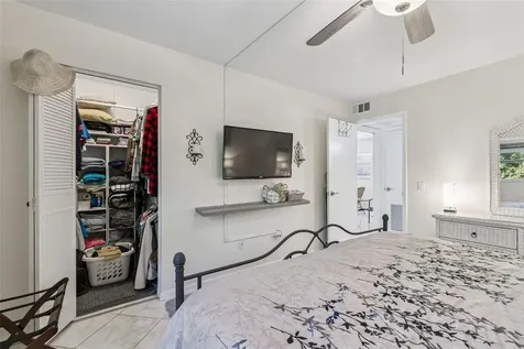 2750 E Bay Drive Largo FL 33771