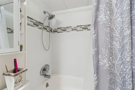 2750 E Bay Drive Largo FL 33771