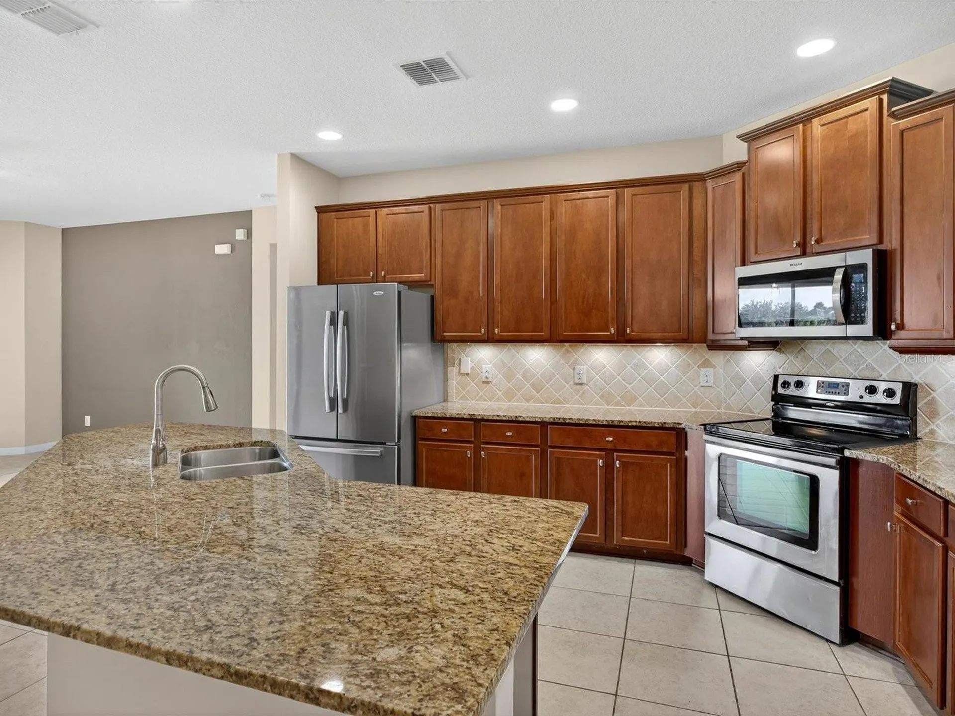 1822 Trophy Bass Way Kissimmee FL 34746