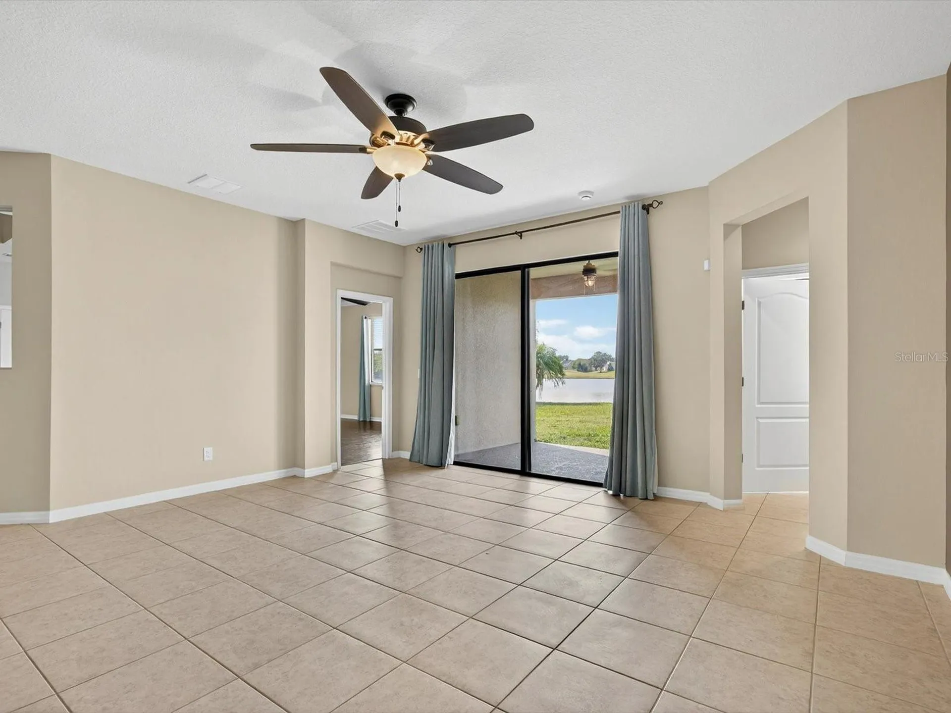 1822 Trophy Bass Way Kissimmee FL 34746