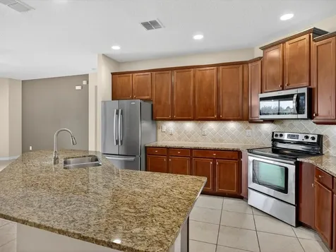 1822 Trophy Bass Way Kissimmee FL 34746