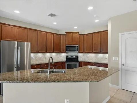 1822 Trophy Bass Way Kissimmee FL 34746