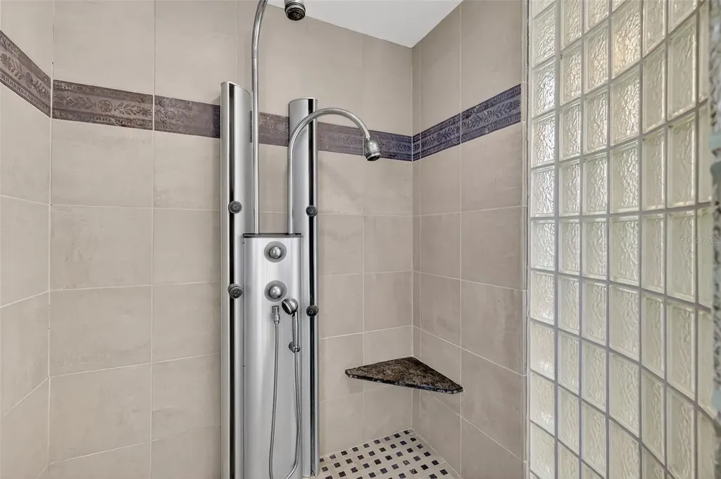 9345 Silver Lake Drive Leesburg FL 34788