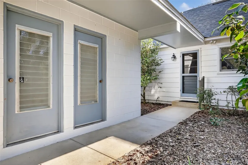 9345 Silver Lake Drive Leesburg FL 34788
