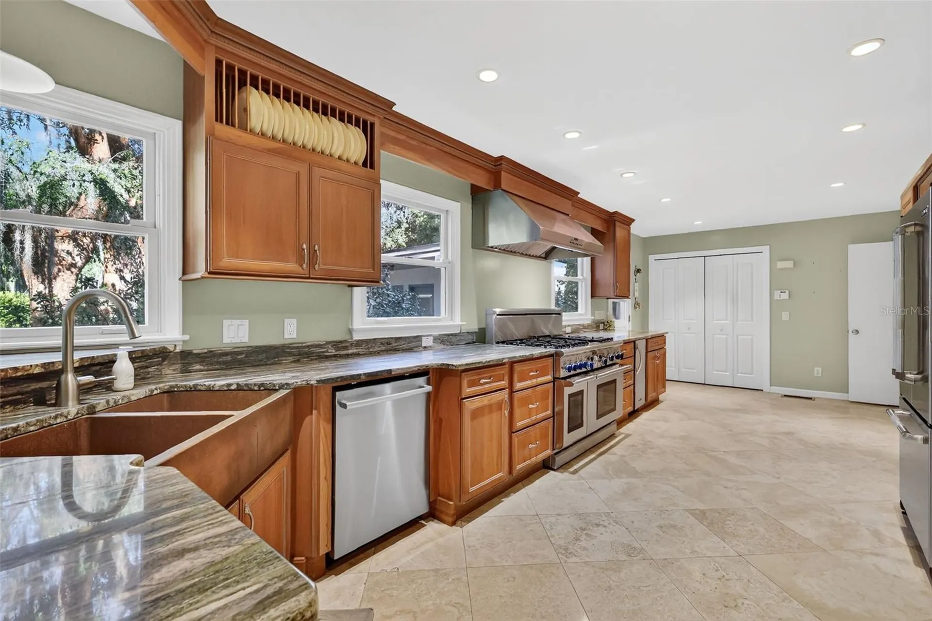 9345 Silver Lake Drive Leesburg FL 34788