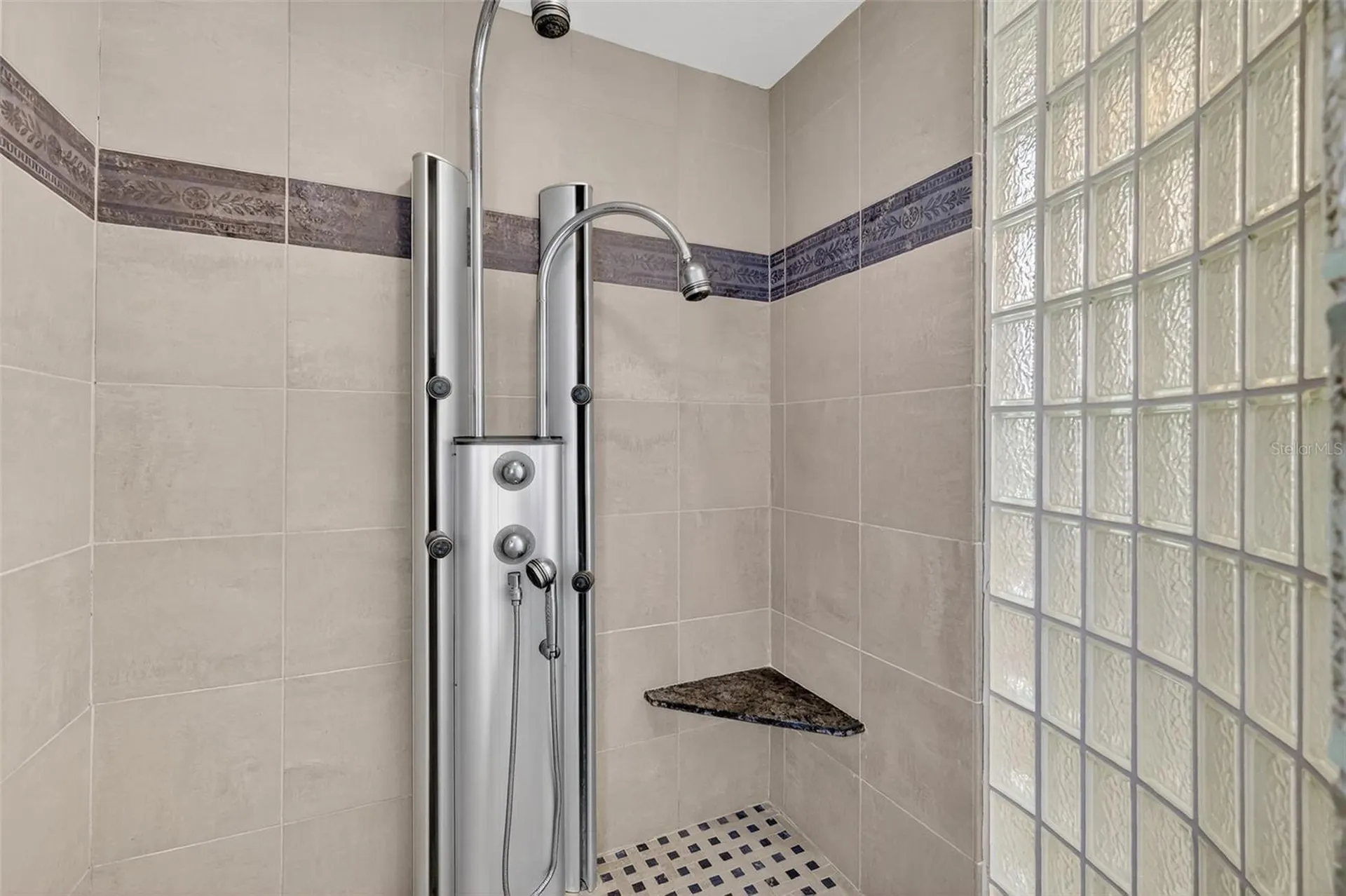 9345 Silver Lake Drive Leesburg FL 34788