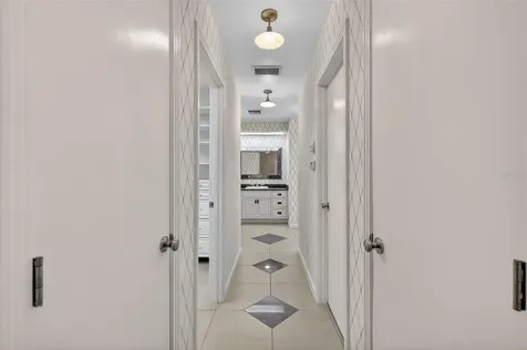 9345 Silver Lake Drive Leesburg FL 34788