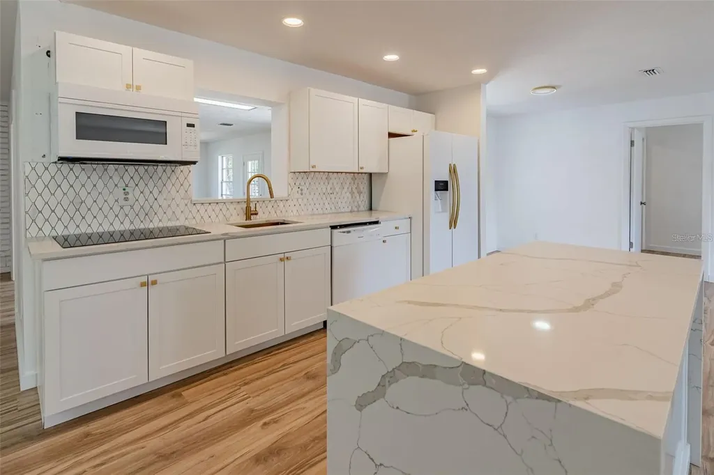 437 Alpine Street Altamonte Springs FL 32701