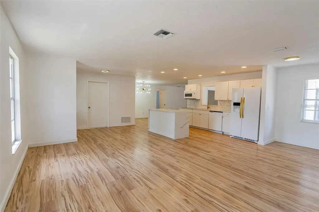 437 Alpine Street Altamonte Springs FL 32701