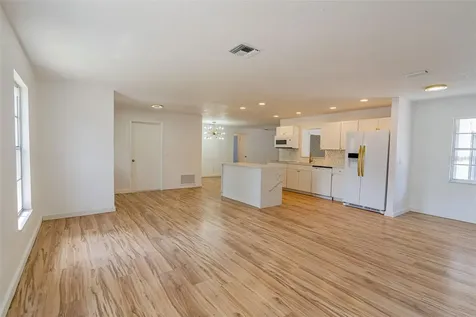 437 Alpine Street Altamonte Springs FL 32701