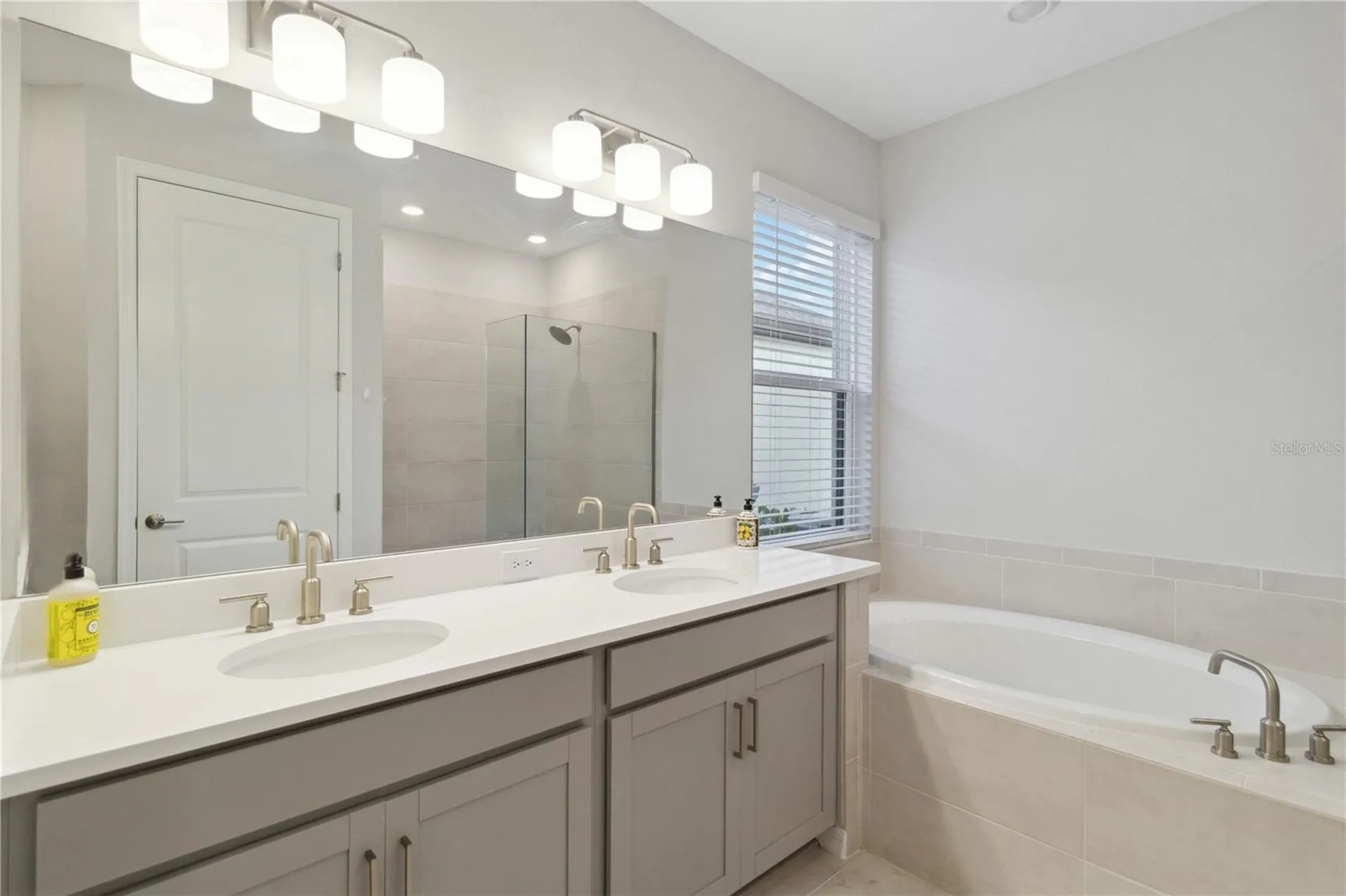 5660 Blue Reef Place Nokomis FL 34275