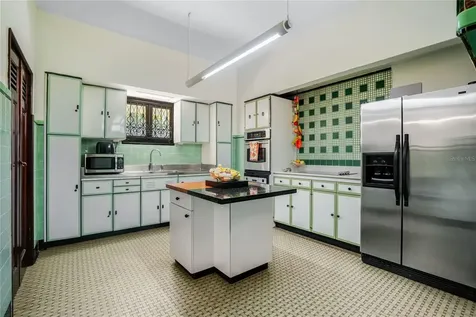 1758 Mcleary Avenue San Juan PR 00911