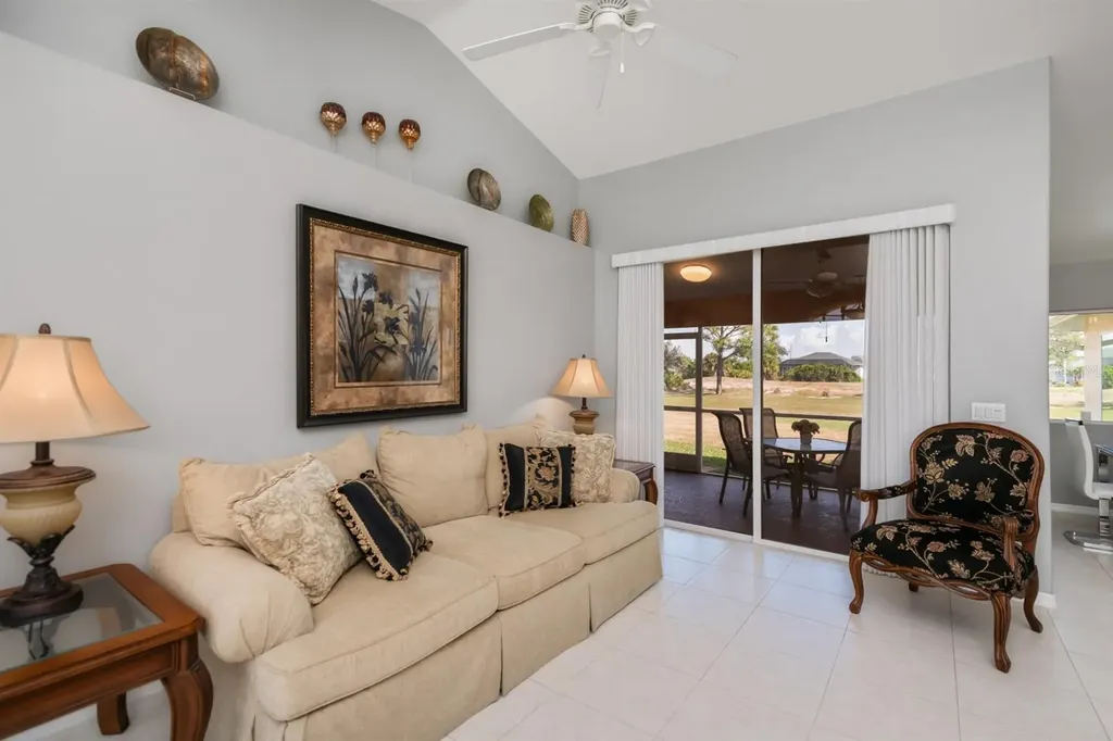 82 Pinehurst Place Rotonda West FL 33947