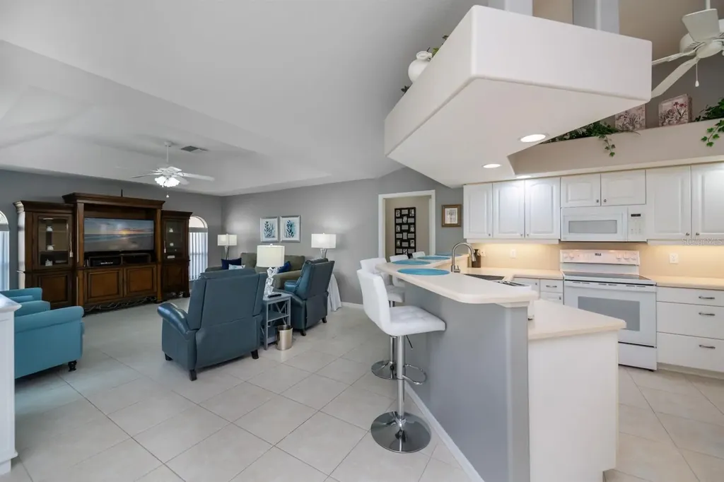 82 Pinehurst Place Rotonda West FL 33947
