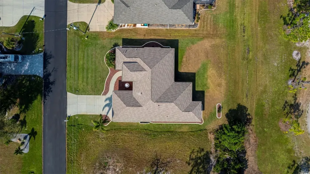 82 Pinehurst Place Rotonda West FL 33947
