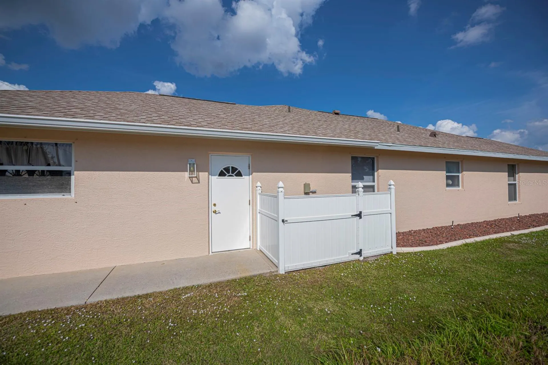 82 Pinehurst Place Rotonda West FL 33947