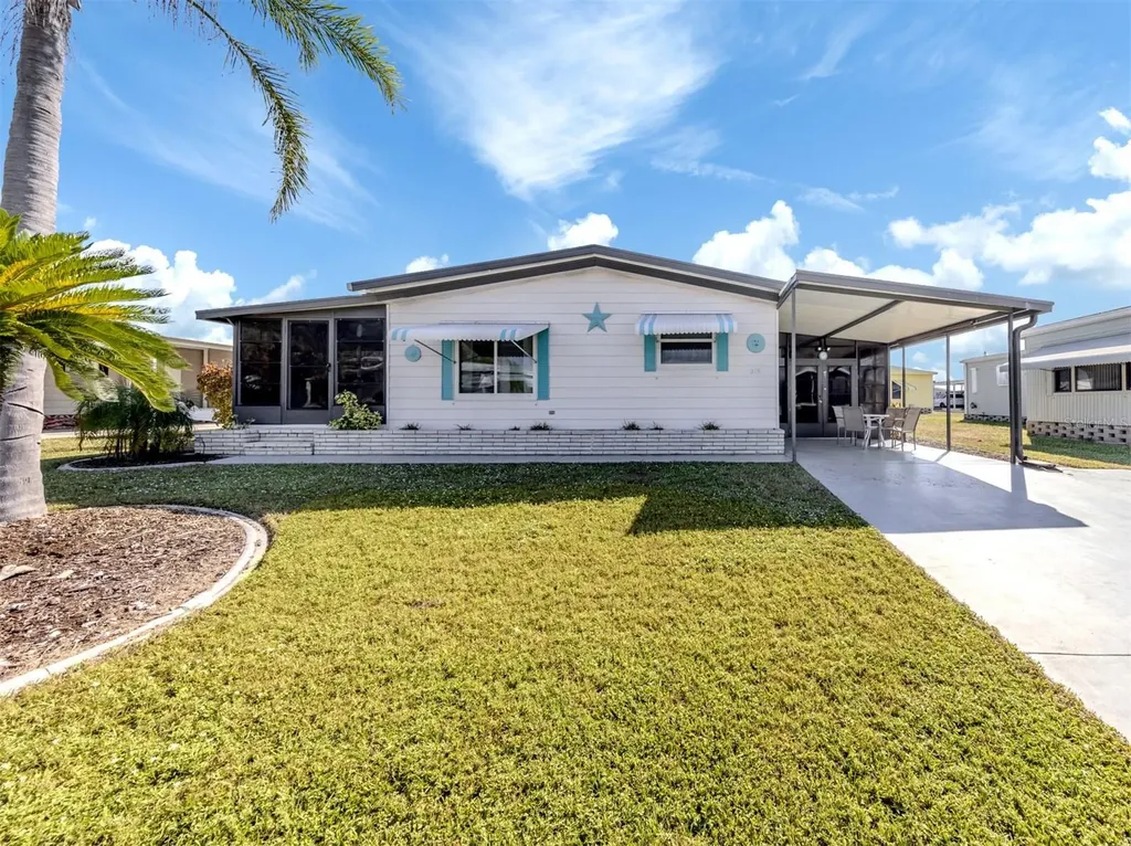 215 Schooner Street North Port FL 34287