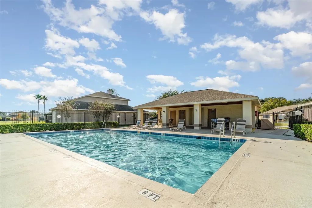 2664 Horseshoe Bay Drive Kissimmee FL 34741