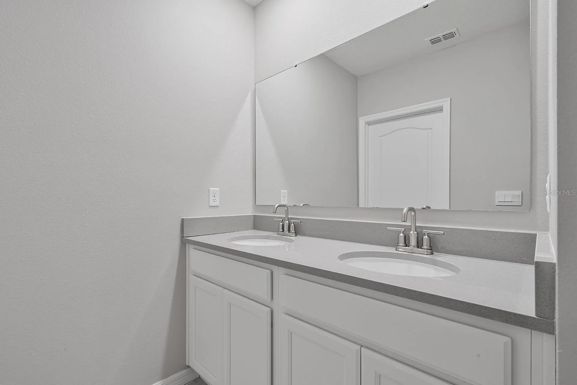1328 Calmito Lane Mount Dora FL 32757