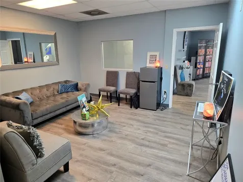 39924 Us Highway 19 Highway N Tarpon Springs FL 34689