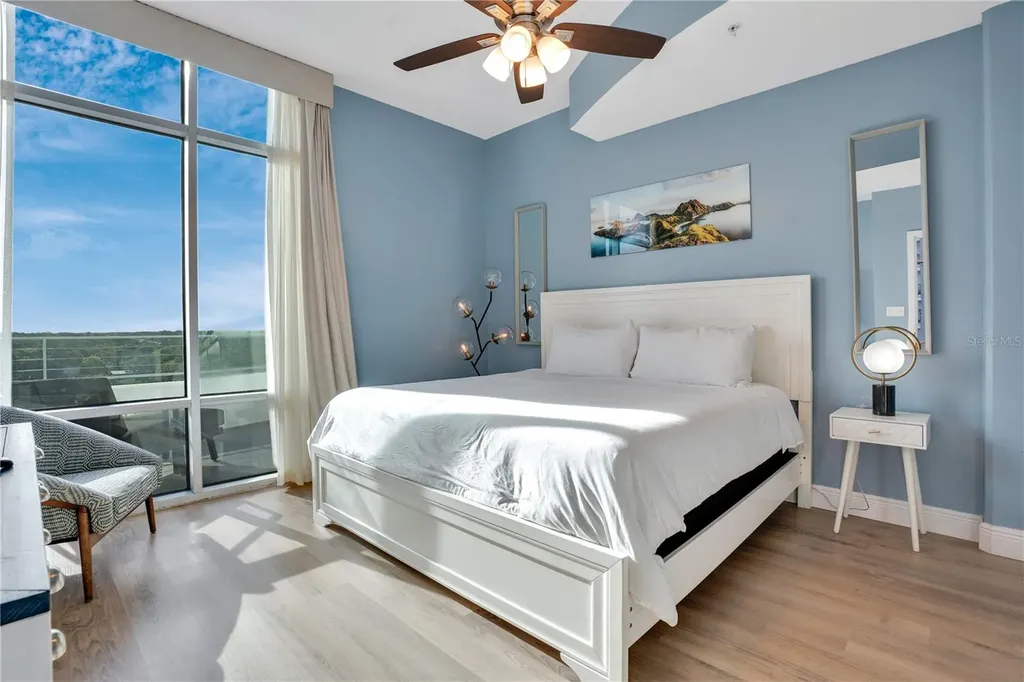525 E Jackson Street Orlando FL 32801