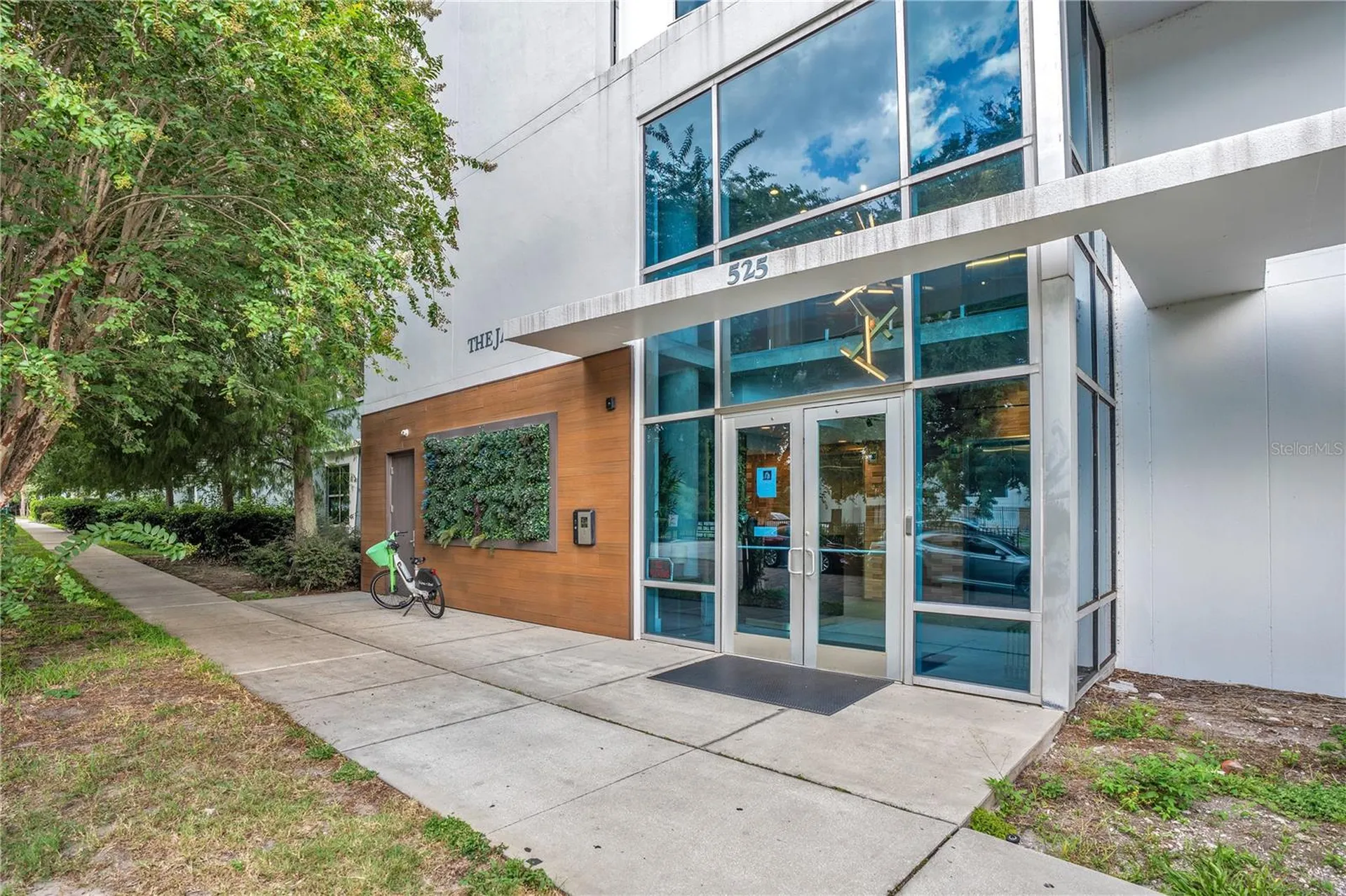 525 E Jackson Street Orlando FL 32801