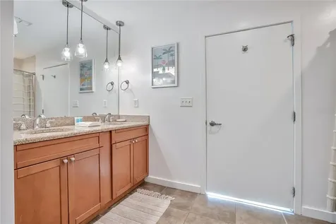 525 E Jackson Street Orlando FL 32801