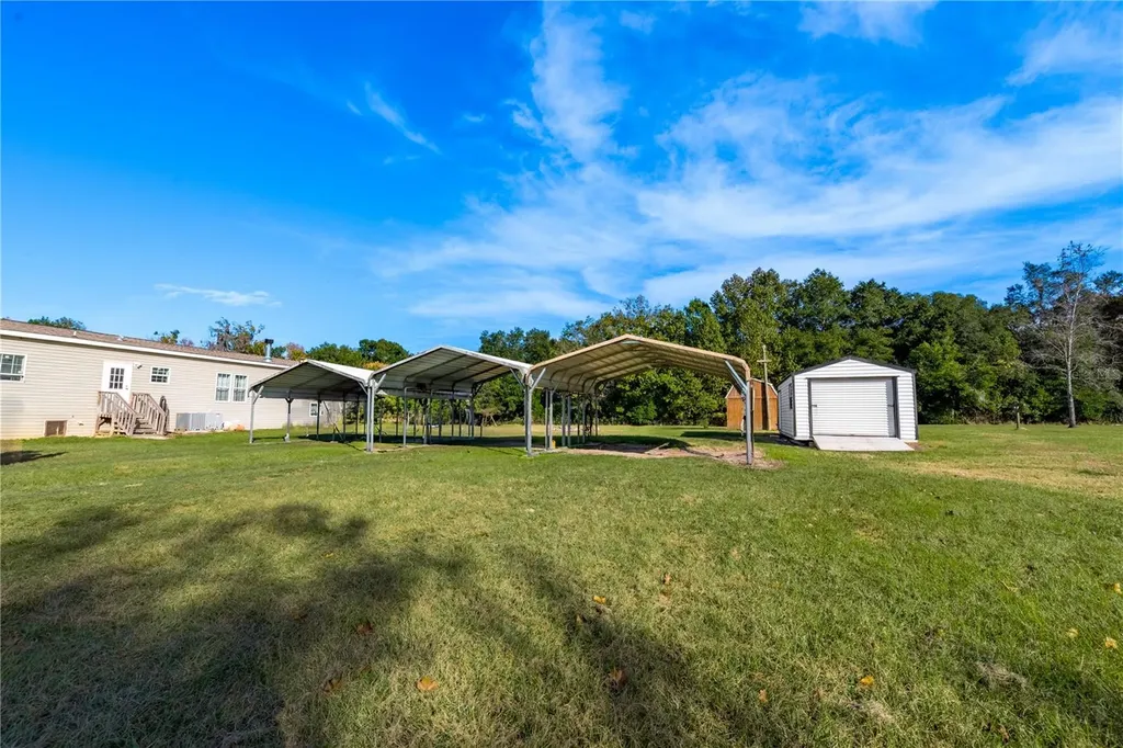 129 Perry Road Hawthorne FL 32640
