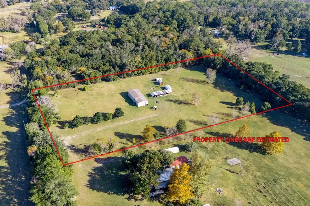 129 Perry Road Hawthorne FL 32640