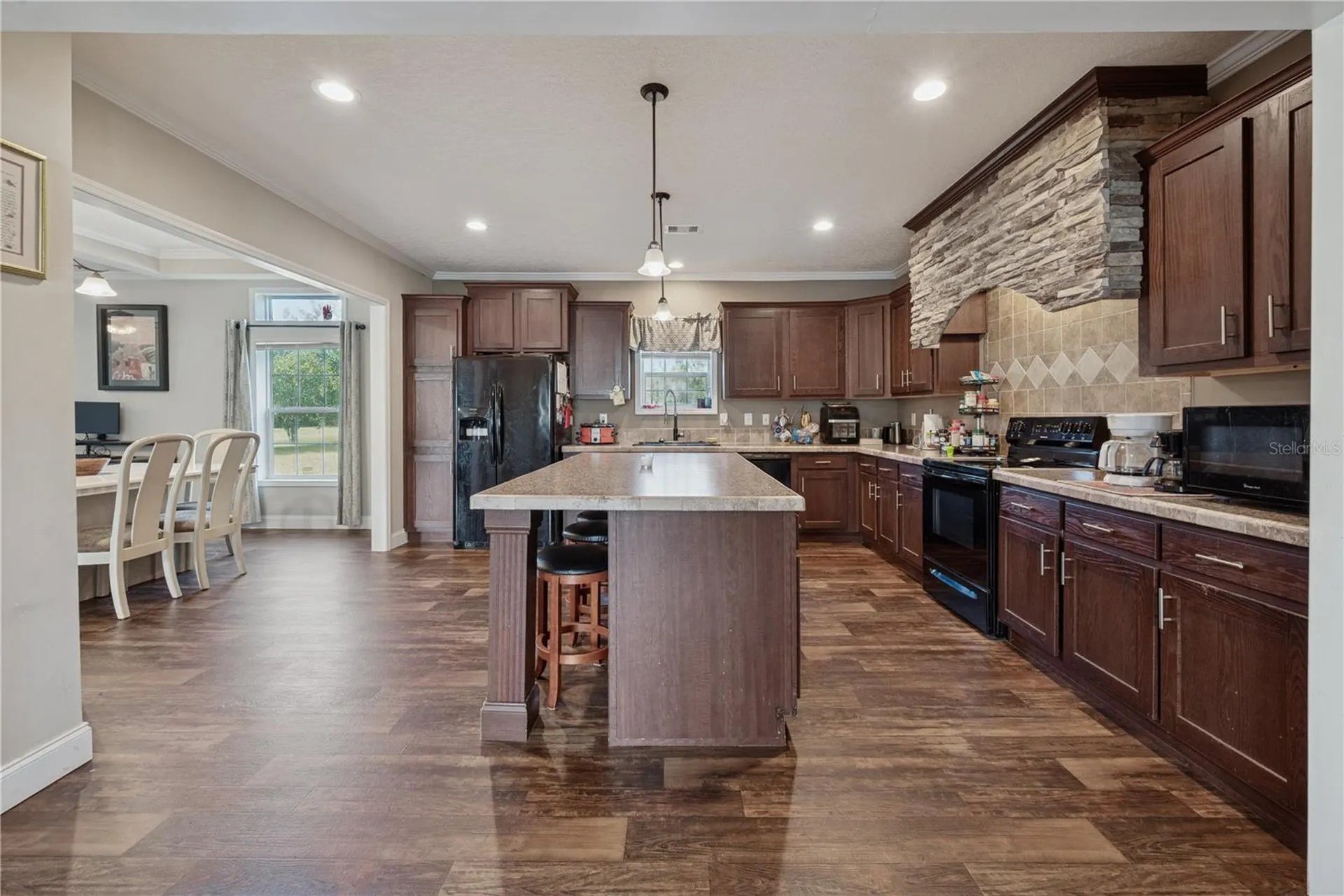 129 Perry Road Hawthorne FL 32640