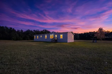 129 Perry Road Hawthorne FL 32640