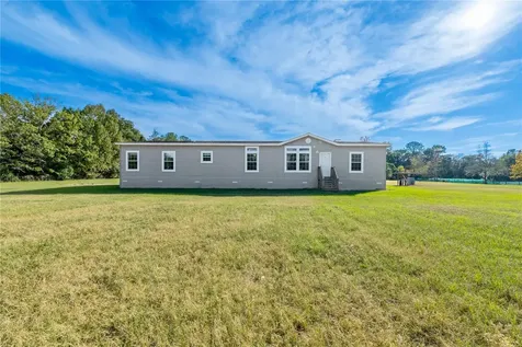 129 Perry Road Hawthorne FL 32640