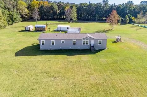 129 Perry Road Hawthorne FL 32640